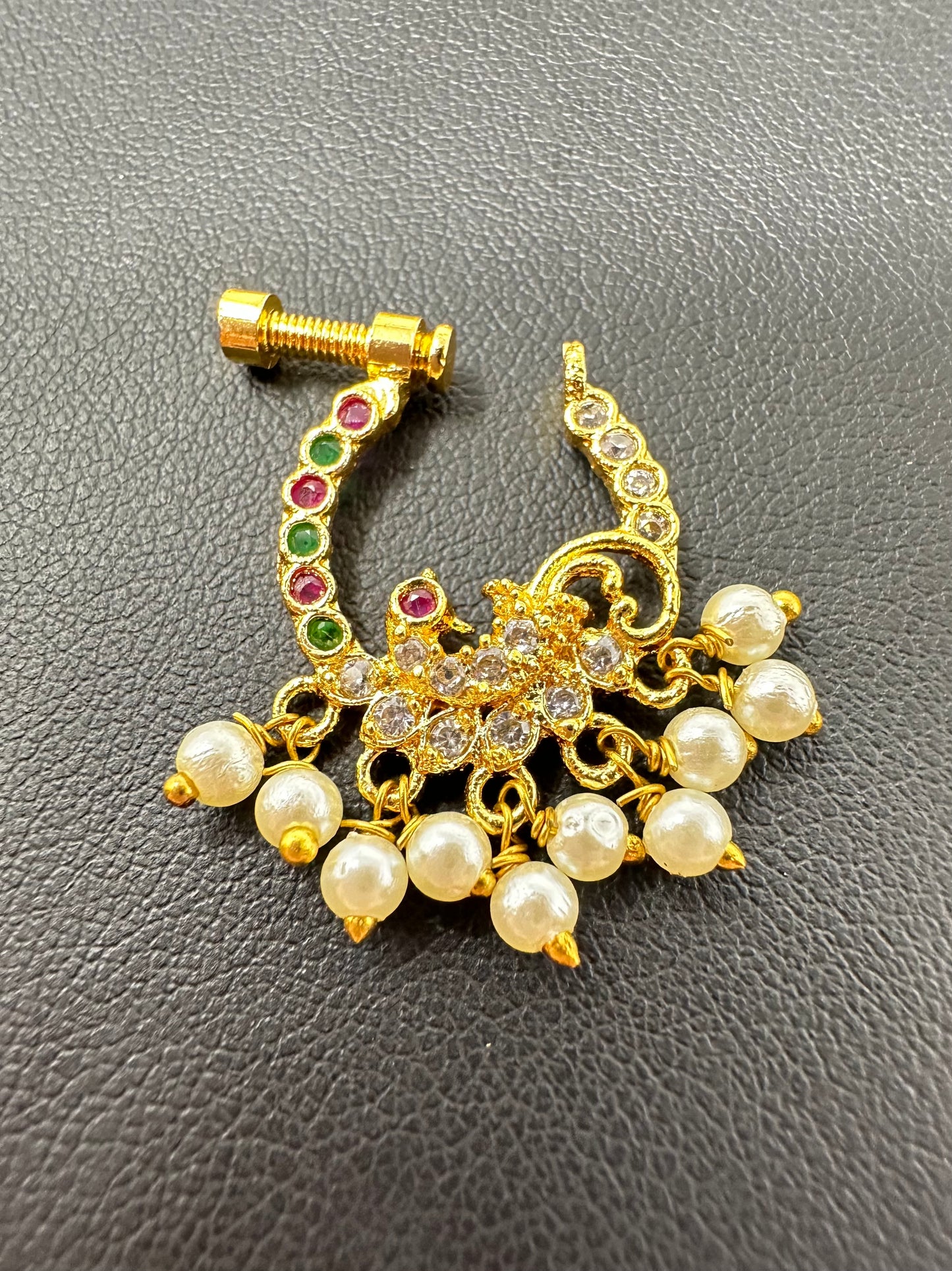 Nose pin