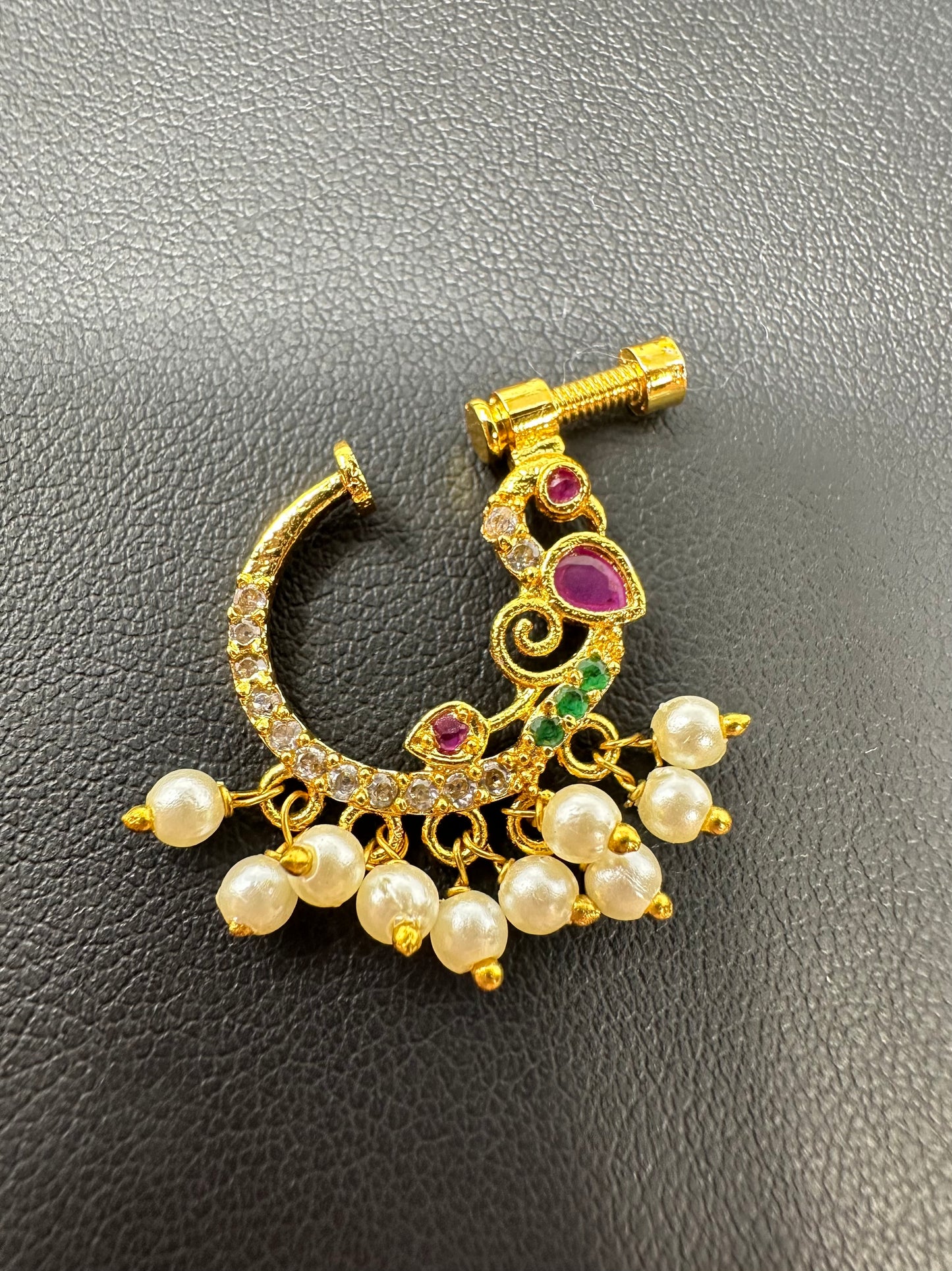 Nose pin (peacock)