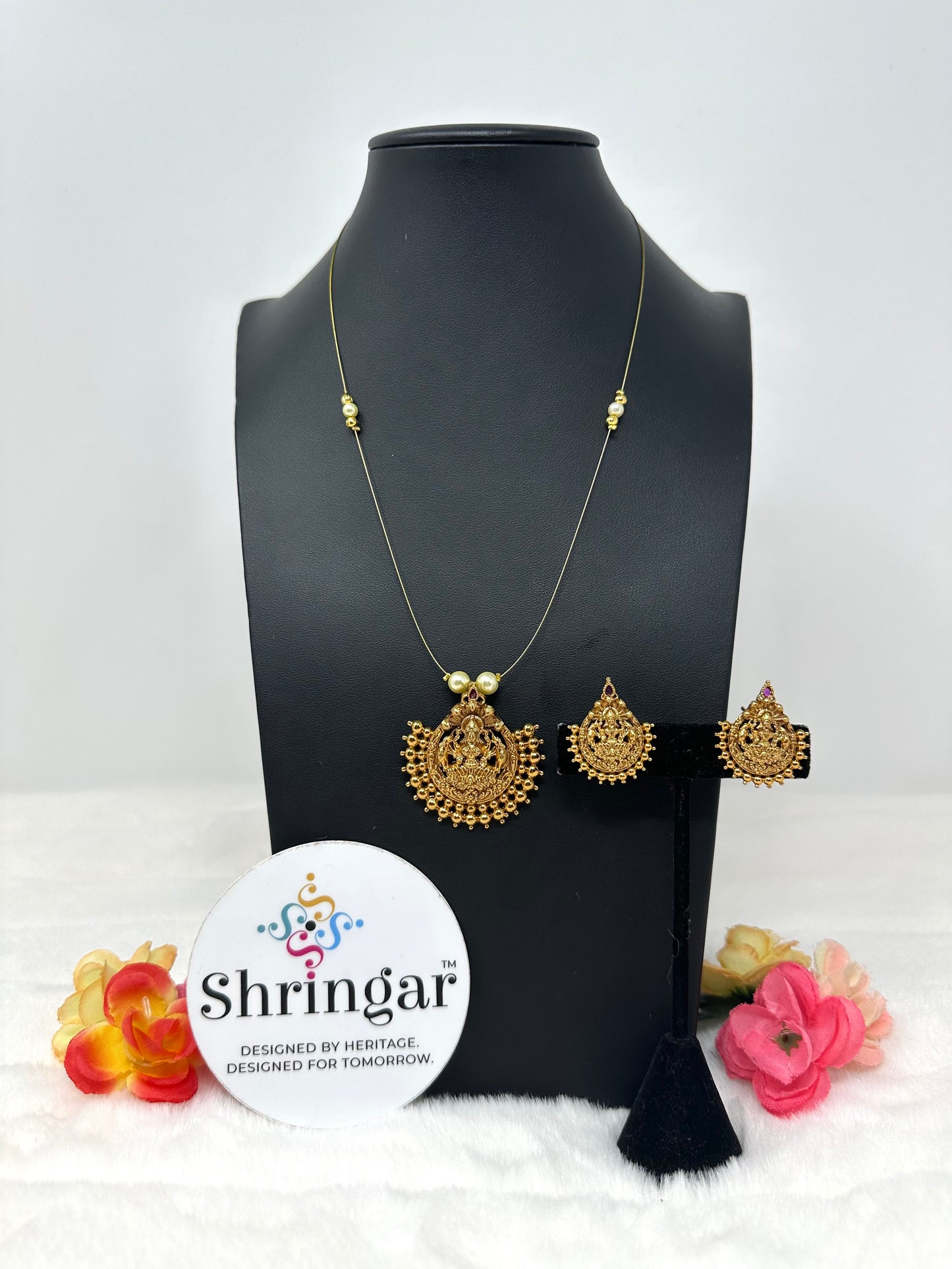 Invisible Chain with Goddess Pendant