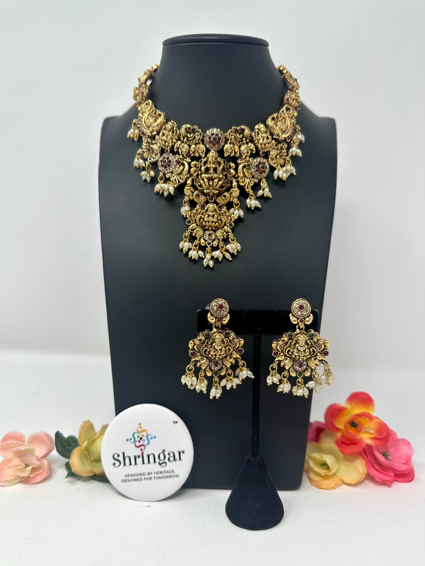 Antique gold necklace set