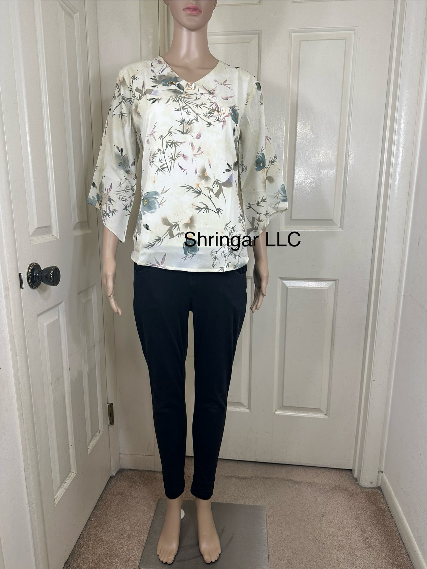 Cream Casual Floral Top with Removable Brooch