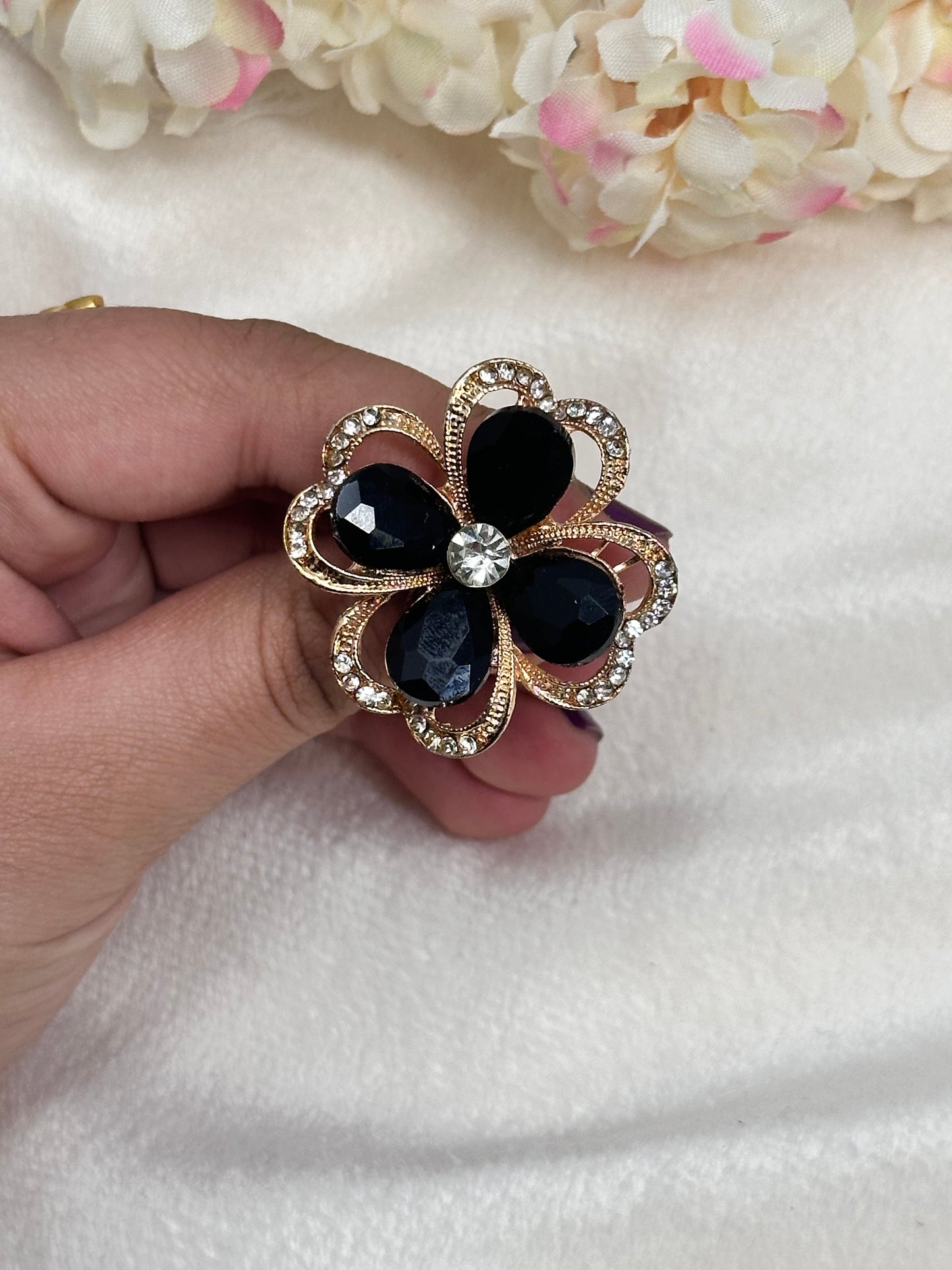 Finger ring -adjustable