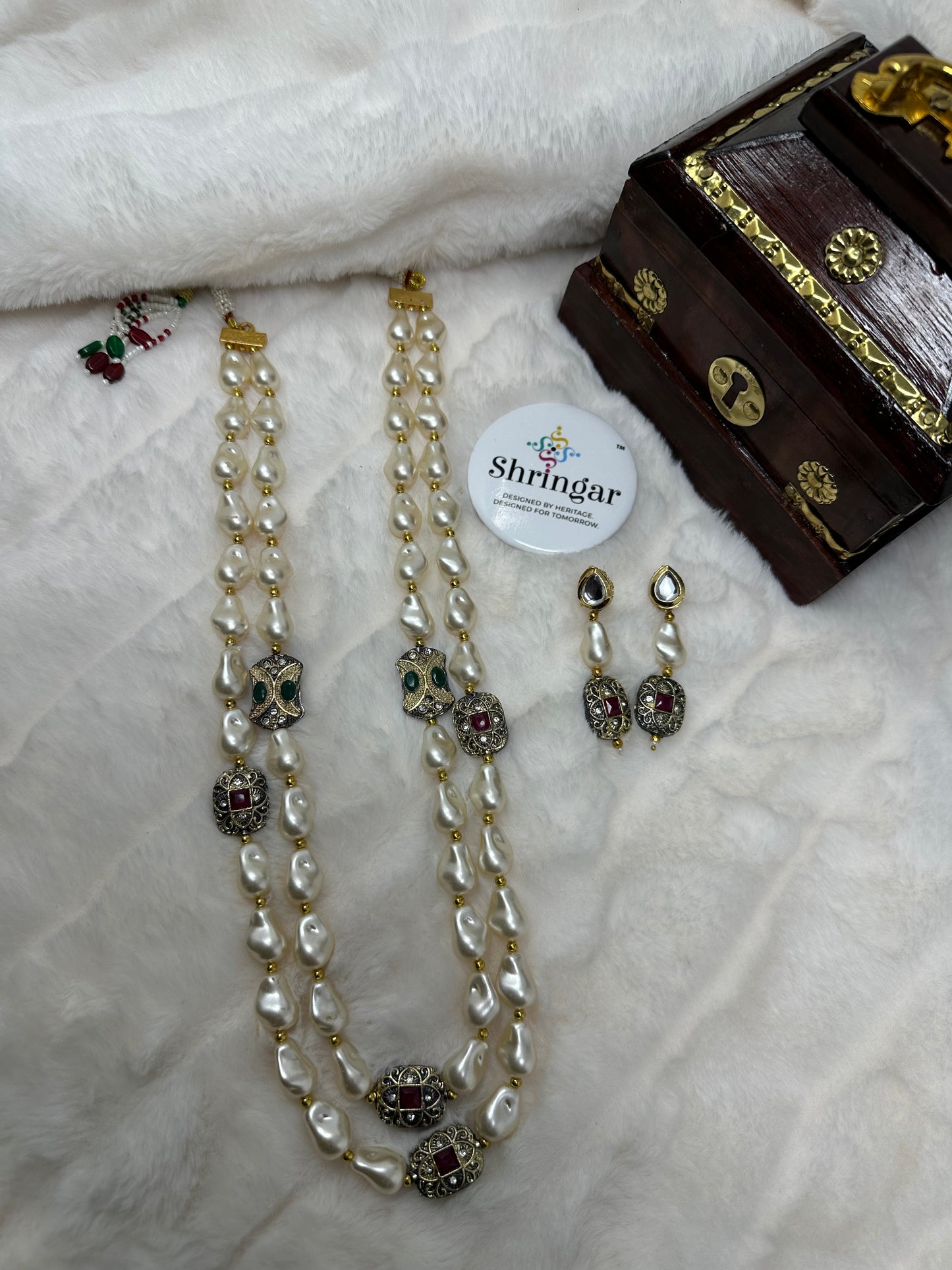 Shringar Royal Pearl & Antique Motif Set