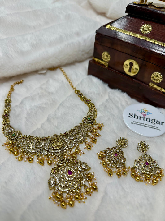 Antique Style Necklace Set