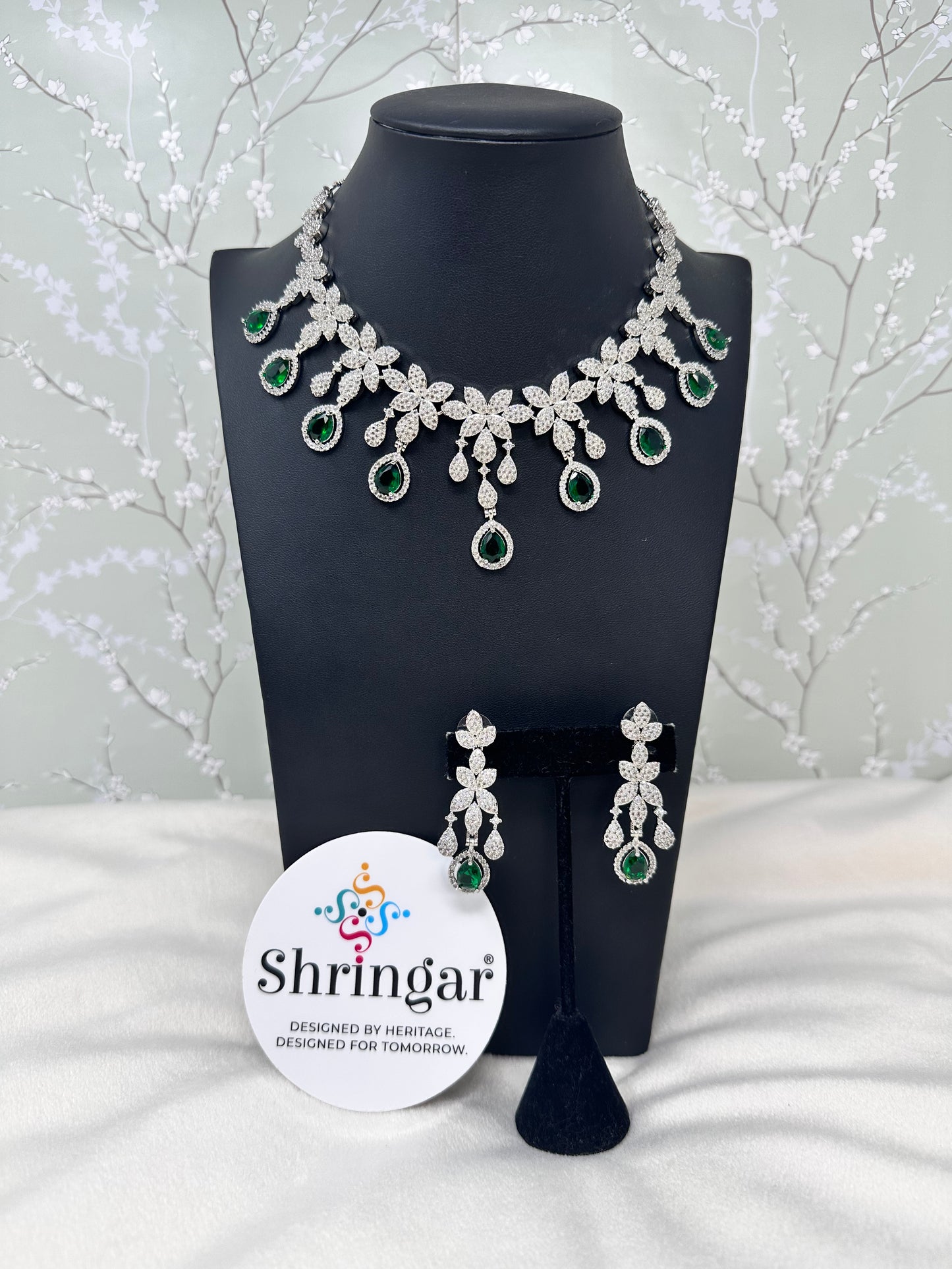 Emerald Bloom Necklace Earring Set